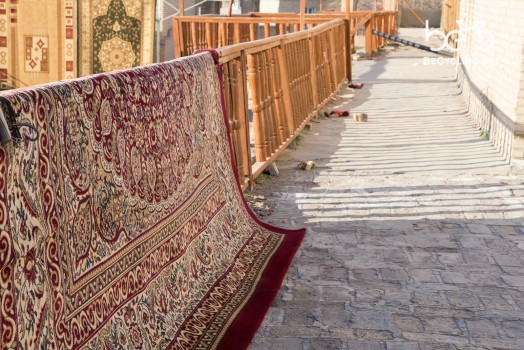 Balcony in the carpet bazaar