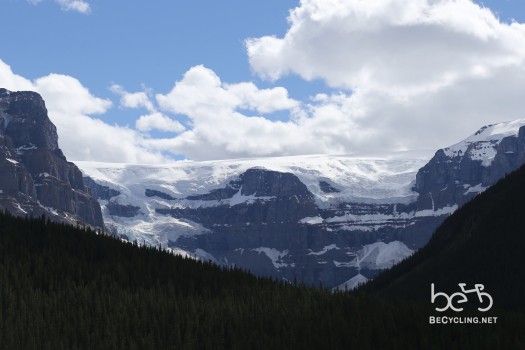 Jasper and Banff National Park by Icefield Road